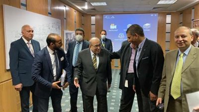 مدير مكتبة الإسكندرية يفتتح قاعة المشروعات 