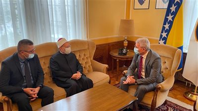 المفتي لرئيس المجلس التشريعي البوسني: مصر تربطها علاقات دينية طيبة بالبوسنة 