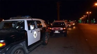 شرطة الرياض تلقي القبض على متحرش ظهر بمقطع فيديو على مواقع التواصل 