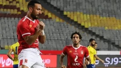 عاجل - الأهلي يضرب شباك الإسماعيلي بالهدف الأول (فيديو)