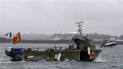 بريطانيا تعلق على احتجاز فرنسا لسفينة صيد تابعة لها