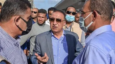 جولة مفاجئة لمحافظ الإسكندرية أسفل كوبري ك21 