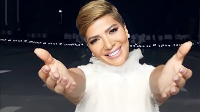 بالأزرق.. أصالة نصري بإطلالة تخطف الأنظار عبر 