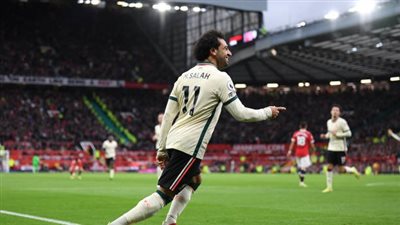 نجم إنجلترا السابق يوجه رسالة هامة إلى محمد صلاح