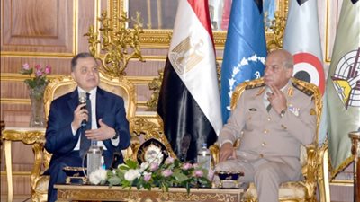 وزير الداخلية وقيادات الشرطة يهنئون الفريق أول محمد زكي بانتصارات أكتوبر