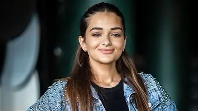 ملك أحمد زاهر تشكر الإمارات لمنحها الإقامة الذهبية 