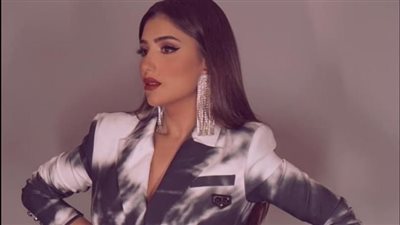 مي عمر تخطف أنظار جمهورها في أحدث ظهور لها