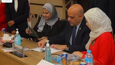 اختتام فاعليات أعمال المائدة المستديرة الثالثة بجامعة أسوان 