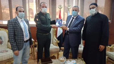 محافظ الغربية يستقبل الأب برنابا فانوس