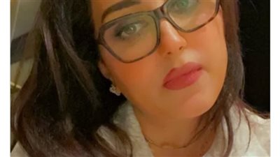 بإطلالة شبابية.. وفاء عامر تغازل جمهورها ومحبيها