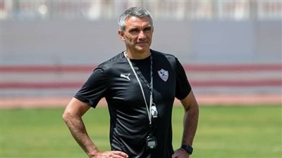 كارتيرون يستقر على خط وسط الزمالك أمام الأهلي في القمة