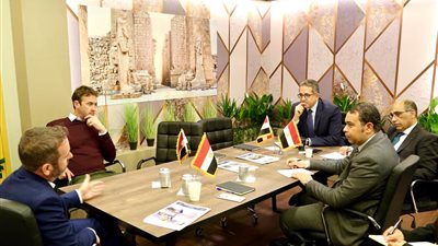 بعد رفع الحظر عنها.. ماذا قال مسؤولو الطيران البريطاني عن السياحة المصرية؟