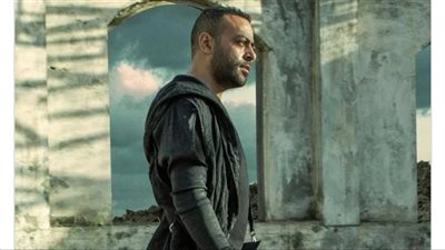 بهذه الطريقة.. تامر عاشور يشوق جمهوره لألبومه الجديد