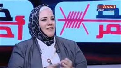 استشاري أسري: سند المرأة في المال والتعليم والعمل (فيديو)