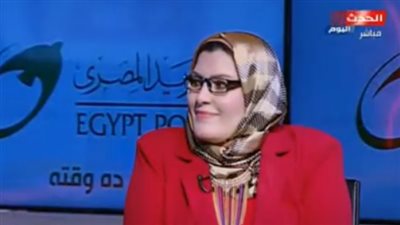 خبيرة أسرية توضح الفرق بين سند الزوج والأب للمرأة