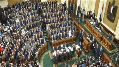 أول تحرك برلماني لمعاقبة أصحاب الإعلانات على الحوائط والجدران