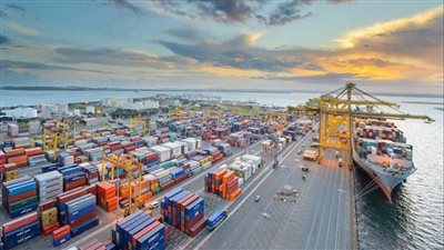 عاجل| خروج ميناء شرق بورسعيد من قائمة أقوي 10 موانئ حول العالم.. وميناء السخنة يحتل المركز 147 عالميا