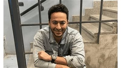 حمادة هلال يغازل جمهوره ومحبيه في أحدث ظهور له