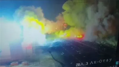 شاهد.. لحظة انفجار عنيف ينسف بالكامل مقهى في كازاخستان 