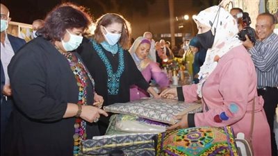 وزيرة الثقافة تفتتح الدورة 14 من مهرجان الحرف التقليدية والتراثية  