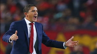 10 محطات تدريبية من مسيرة 