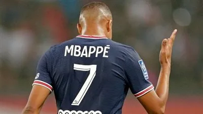 باريس سان جيرمان يقدم عرضًا مغريًا لـ 