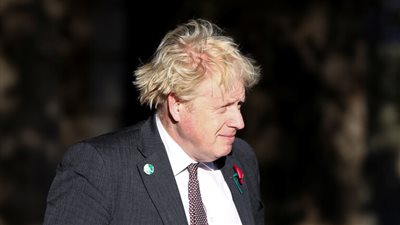 جونسون يتغيّب عن مساءلة برلمانية في اتهامات بالمحسوبية