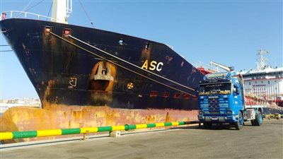 26 سفينة إجمالي الحركة الملاحية بموانئ بورسعيد