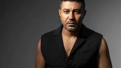 بهذة الطريقة.. محمد عز يروج لأغنيته الجديدة 