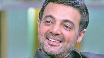 عمرو محمود ياسين يكشف حقيقة كتابته لحدوتة 