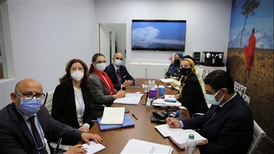 وزيرة البيئة تناقش مع نظيرتها التونسية مجالات التعاون المستقبلية 