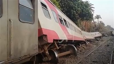 حادث قطار البدرشين.. العناية الإلهية تنقذ الركاب من كارثة محققة (فيديو)
