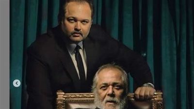 محمد محمود عبد العزيز يوجه نصيحة مؤثرة للجمهور إحياء لذكرى والده