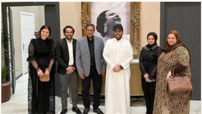 تركي آل الشيخ برفقة عائلة أم كلثوم خلال عرض 