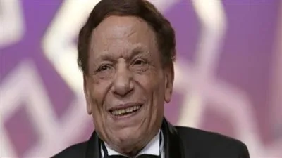 شقيق عادل إمام يكشف مفاجأة سارة عن الزعيم (فيديو)