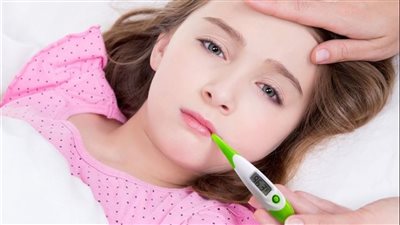  حسام موافي يكشف السر وراء وضع الترمومتر تحت اللسان 