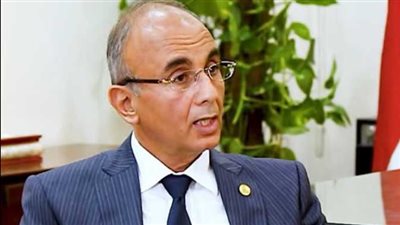 رئيس جامعة الزقازيق يكشف موقف غير الحاصلين على التطعيم (فيديو)