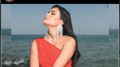 بإطلالة ساحرة.. أسماء جلال تبهر جمهورها