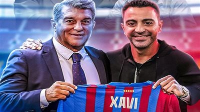نجم برشلونة يدخل في صدام مع تشافي