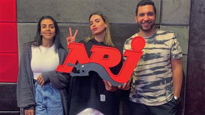 رقبتك طويلة زي الفراعنة.. نور قدري تكشف كواليس أول لقاء مع الزعيم عادل إمام 