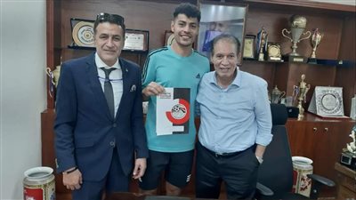 رسميًا.. الإسماعيلي يمدد تعاقده مع عبد الرحمن مجدي 