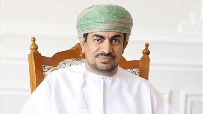 وزير الإعلام العُماني: نتبع نهجًا جديدًا في التعامل مع الملف الاقتصادي والاستثماري