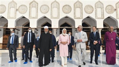 أستاذ علاقات دولية يكشف سبب زيارة الأمير تشارلز إلى الأزهر الشريف