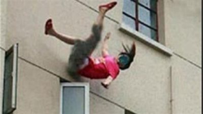 لمرورها بحالة نفسية سيئة.. فتاة تقفز من الطابق التاسع بالإسكندرية