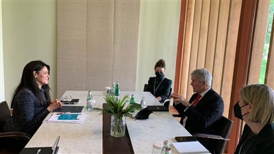 وزيرة التعاون الدولي تلتقي وزير الزراعة والتجارة النيوزيلدني لبحث تنمية العلاقات المشتركة