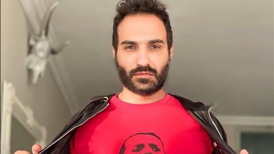 أحمد فهمي يحكي موقفًا كوميديًا له مع نجم الأهلي السابق أحمد حسن 