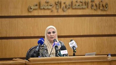 خدمات لكبار السن.. ماذا تعرف عن الكارت الذهبي؟