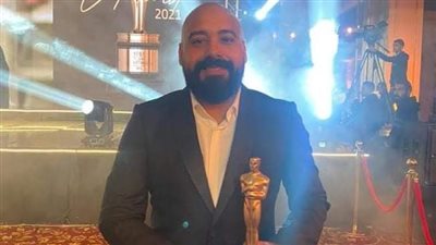 تكريم هاني سرحان بجائزة أفضل مؤلف عن الاختيار 2 في مهرجان نجم العرب