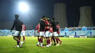 بمهارة رائعة.. بيرسي تاو يحرز ثاني أهداف الأهلي في شباك المحلة 