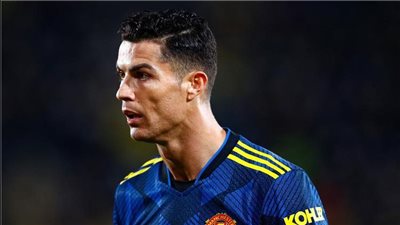 رونالدو يسخر من تتويج ميسي بالكرة الذهبية.. تصريحات نارية